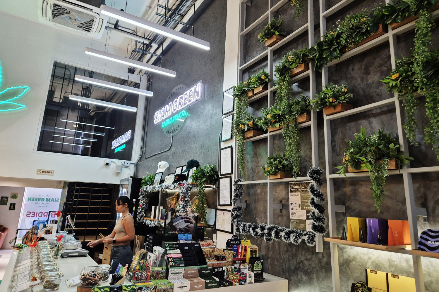 Siam Green Cannabis Co. プロンポン店