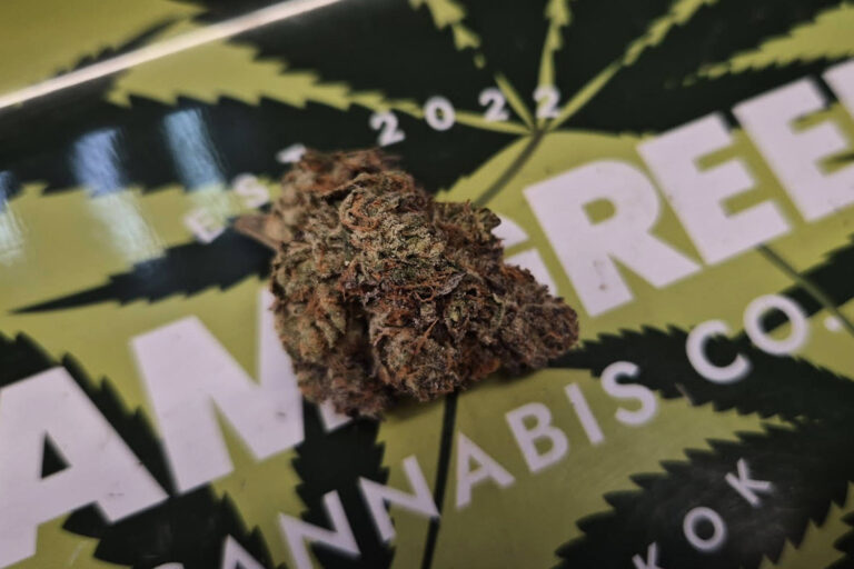 Characteristics of Alien Tits | Fruity sweetness that expands the mind and relaxes the body “Balanced Spacey High”