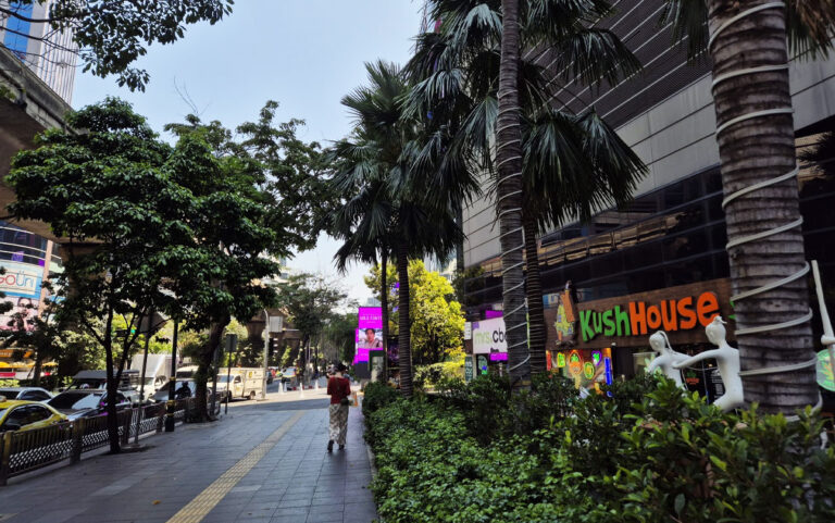 Sukhumvit Cannabis Dispensaries 2026: 7 Shops Along the BTS Line from Nana to Phra Khanong