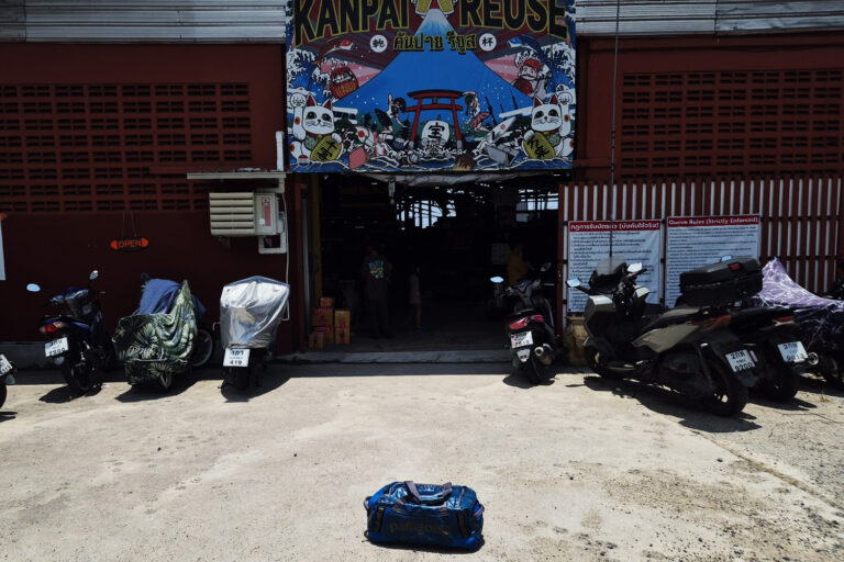 A Golden Week in Pattaya: Ceramics, Cannabis Farms, a 3D Artist, and a Stranger Who Recognized Me by My Bamboo Pipe