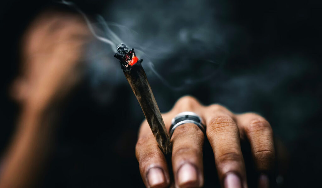 友達と大麻を吸うときのマナーと距離感｜気まずさ・バッドトリップを防ぐ完全ガイド