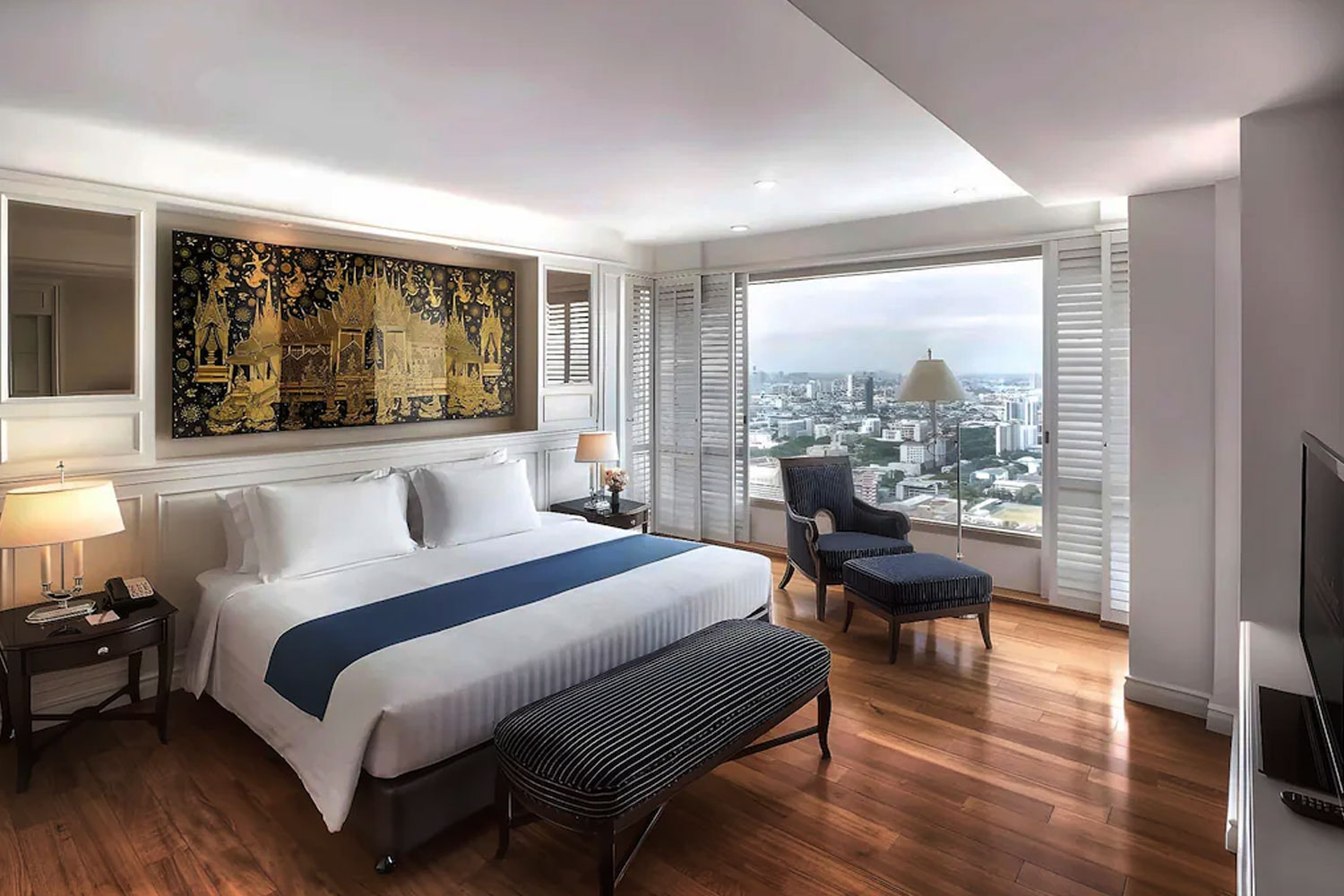 Grande Centre Point Ratchadamri room and balcony