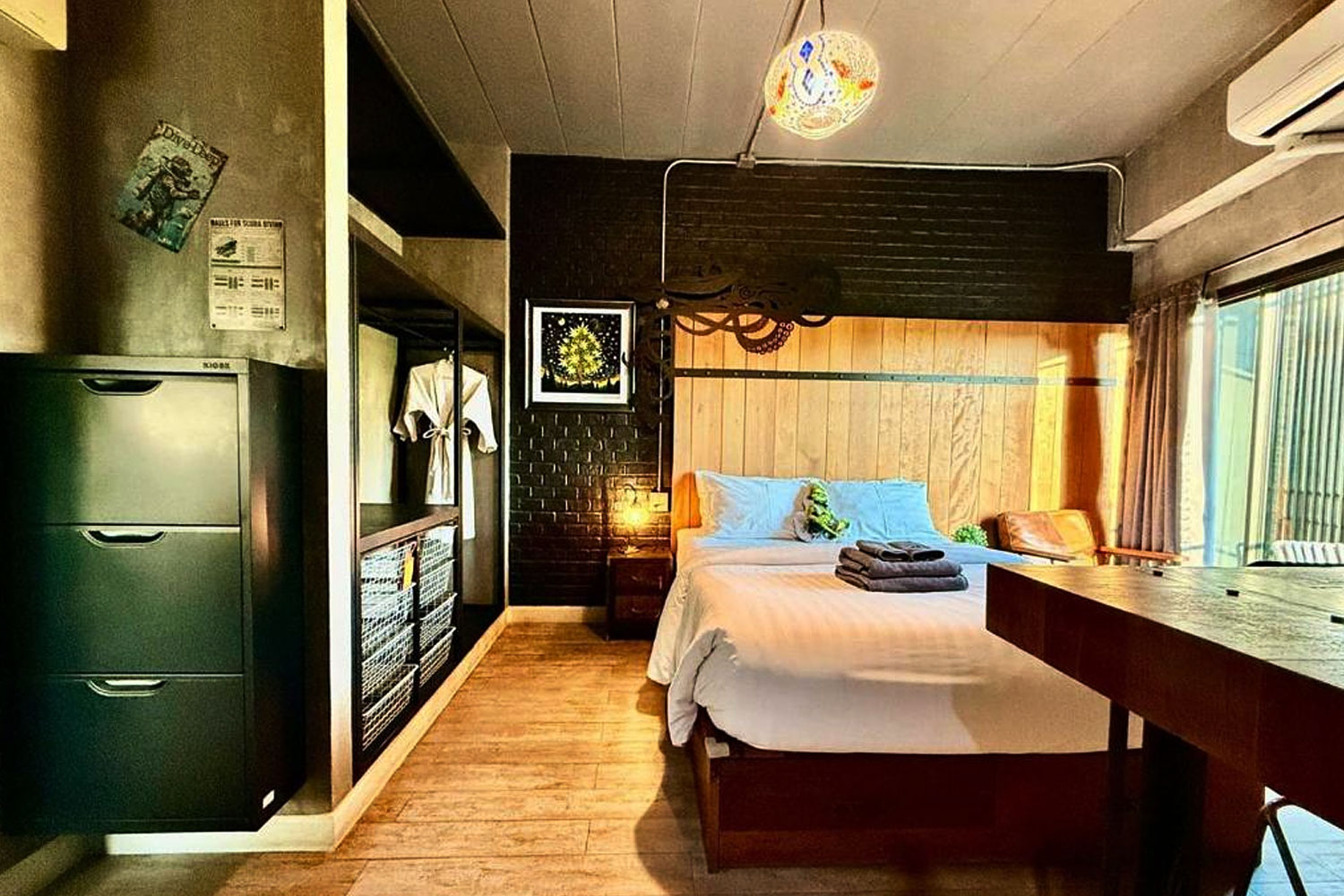 Rent V38 room and balcony