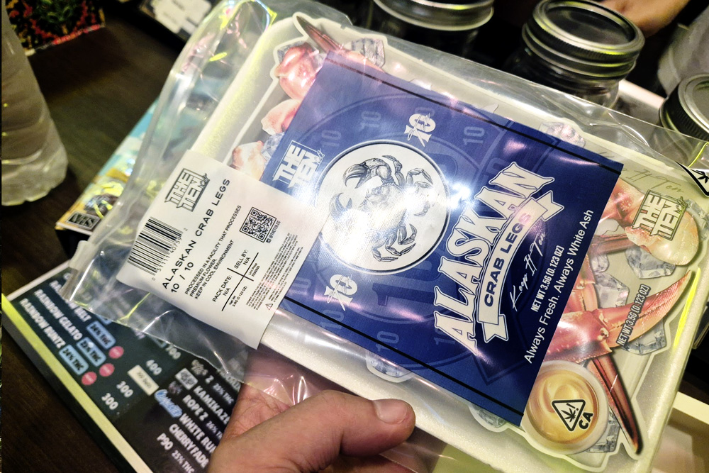 【特典あり】Cannabis X with Smoking Area｜トンローにある大麻薬局