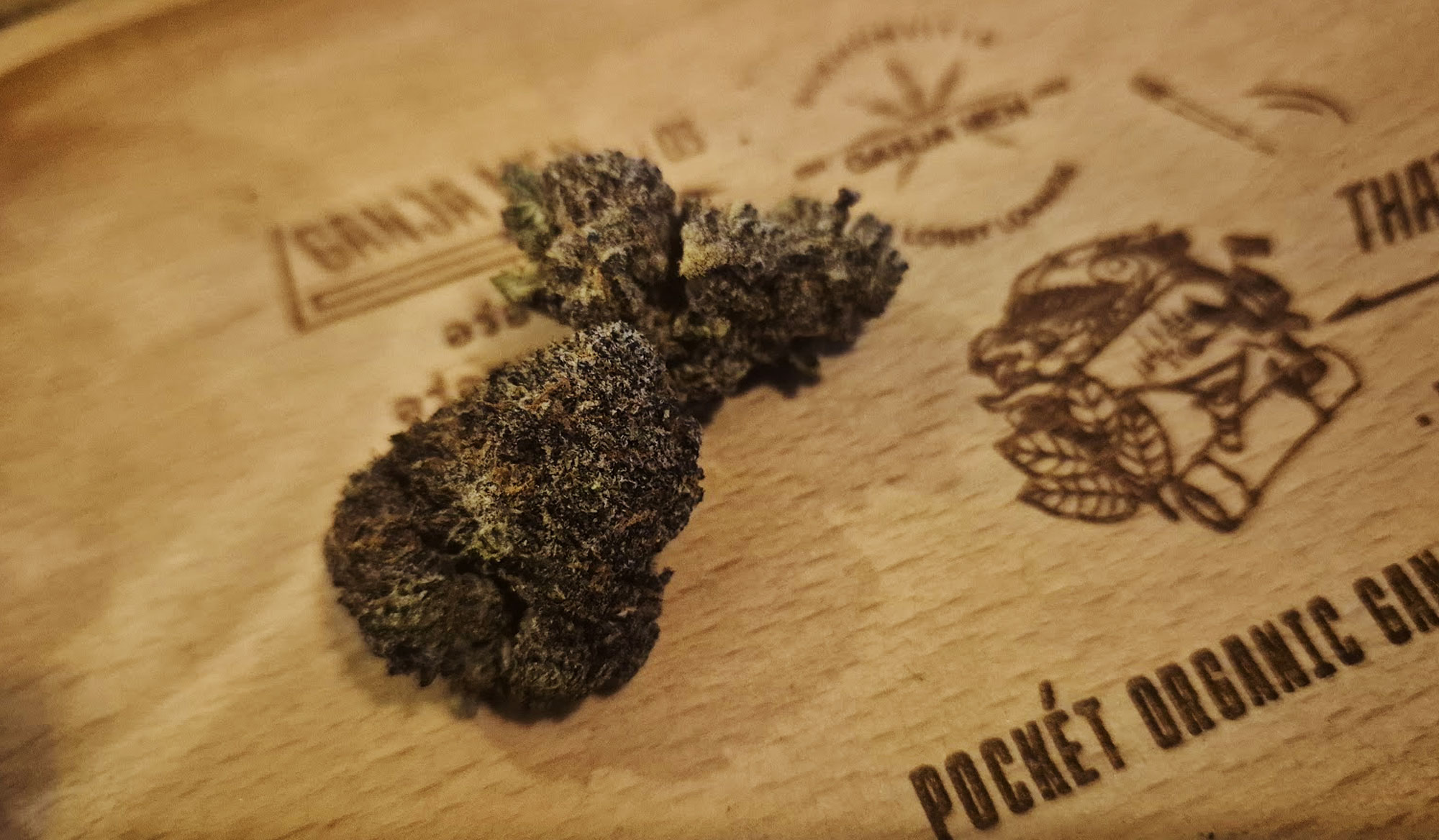 Confettiのフラワー｜フルーツキャンディとクリームの香りが特徴の医療大麻品種