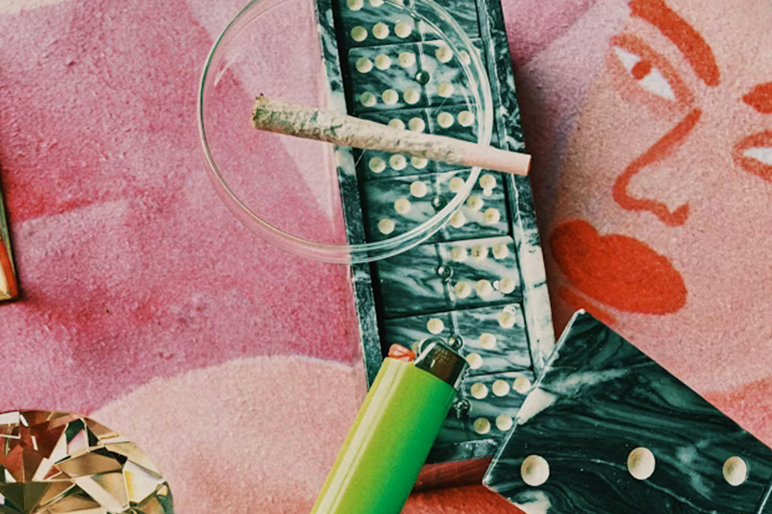 大麻の不安は何時間続く？回復までの目安と危険なサインの記事のアイキャッチ写真