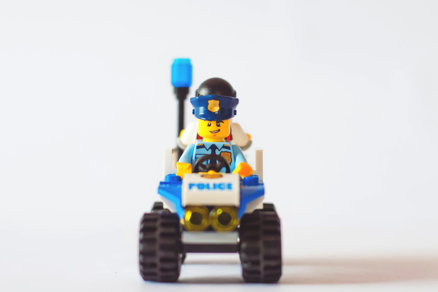 警察のレゴの写真