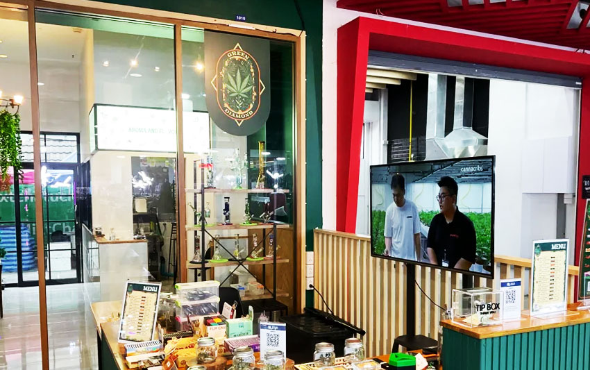 Green Diamond at Mixt Chatuchak