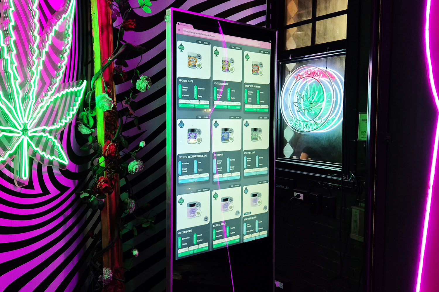 Wonderland Bangkok product information display — cannabis strain components and effects visualized