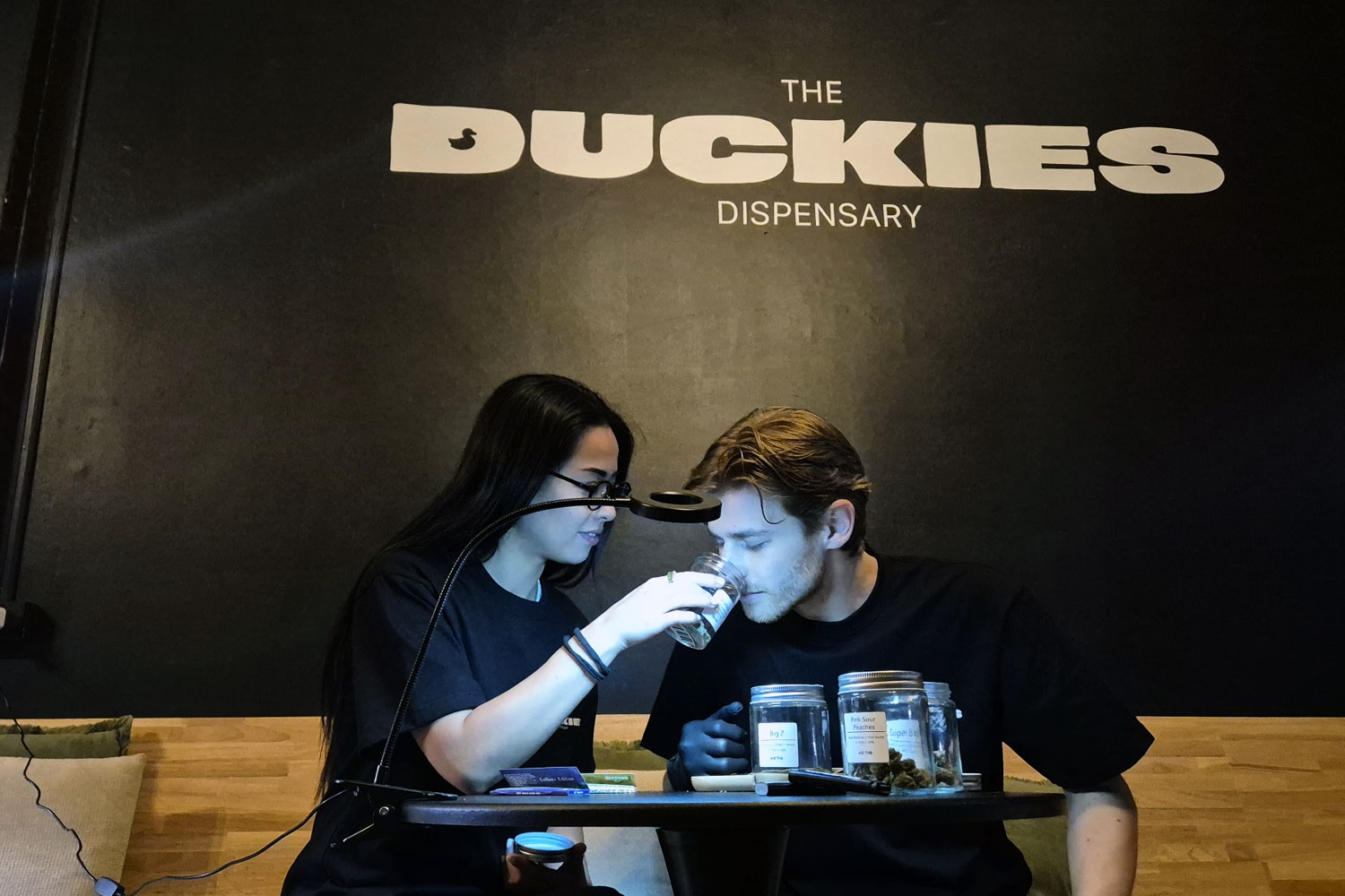 Duckies Dispensary｜バンコク・エカマイにある大麻薬局