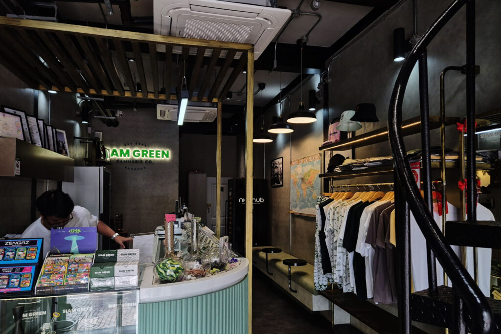 Siam Green Cannabis Co Chinatown｜バンコク チャイナタウンにある大麻薬局